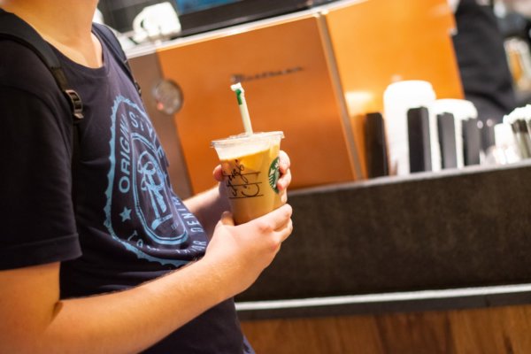 Starbucks-Debrecen-Fórum-nyitás10