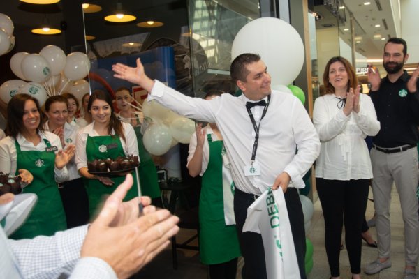 Starbucks-Debrecen-Fórum-nyitás5